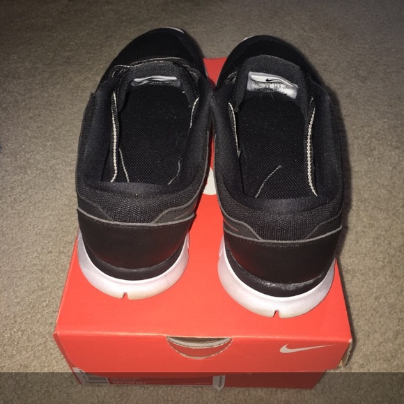 Price is firm 
Boys Nike’s size 6Y - Picture 3 of 4